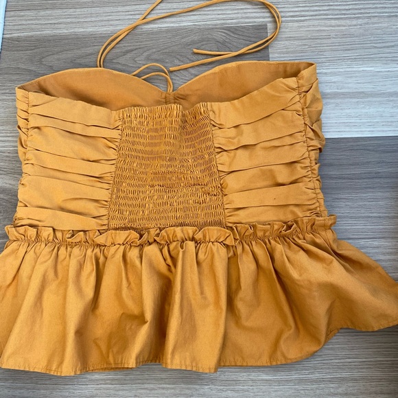 Mustard Halter Neck Ruched Peplum Top - Picture 4 of 5
